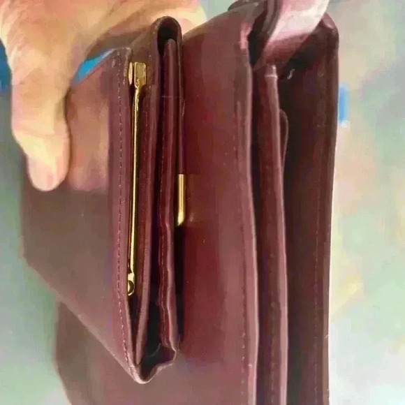 Cartier vintage bundle-elegant  Bordeaux wristlet & matching kiss lock wallet - Picture 4 of 16